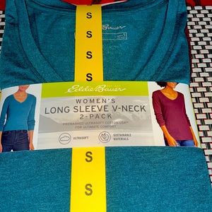 2 pack Eddie Bauer v neck size s